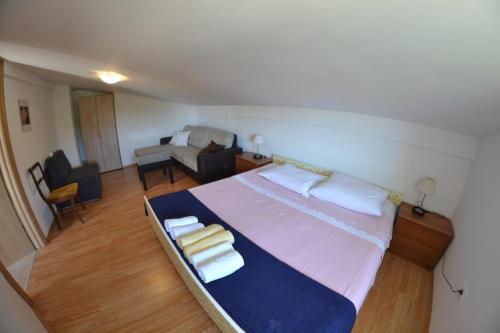 Apartments With A Parking Space Lopar (rab) - 14070