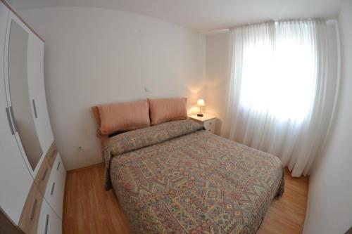 Apartments With A Parking Space Lopar (rab) - 14070
