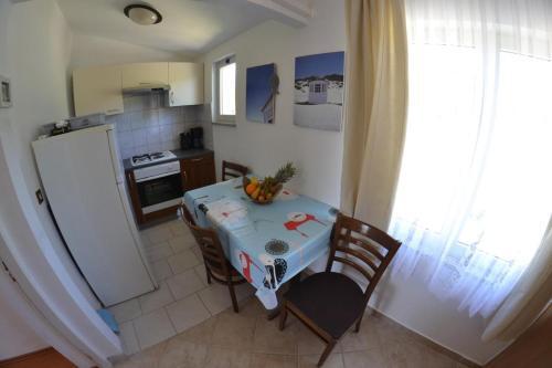 Apartments With A Parking Space Lopar (rab) - 14070