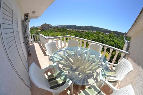 Apartments With A Parking Space Lopar (rab) - 14070
