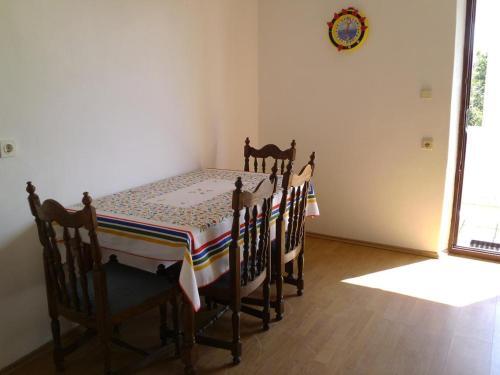 Apartment Lopar 12327b