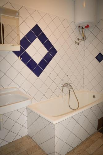 Apartmenthouse Lopar (4229)