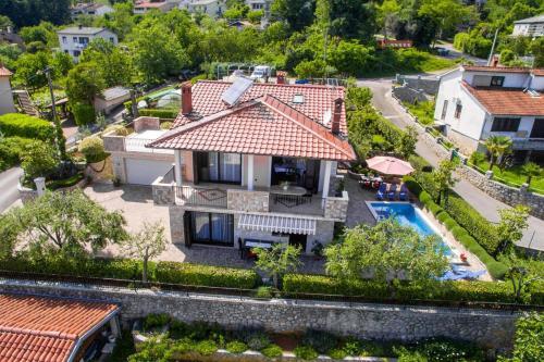Apartments With A Swimming Pool Lovran (opatija) - 14196