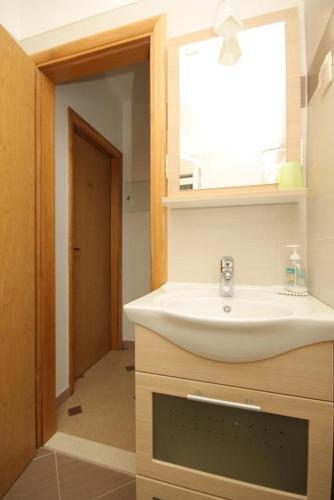 Apartment Lumbarda 9304c