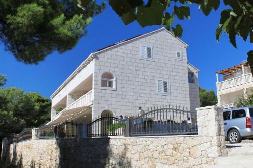Apartment Lumbarda 9304c