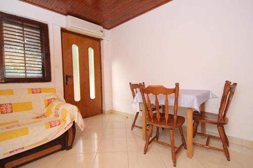 Apartments By The Sea Lumbarda (korcula) - 9236