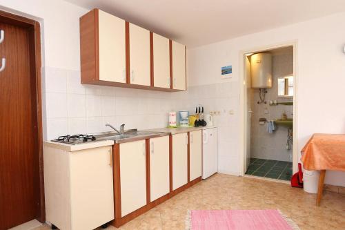 Apartamentos Studio Lumbarda 4480b