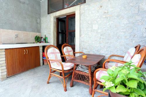 Apartment Lumbarda 156b