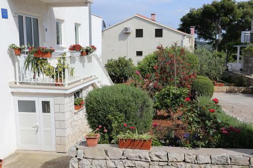 Apartamentos Studio Lumbarda 4480a