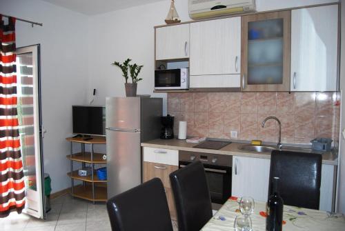 Apartments By The Sea Lumbarda (korcula) - 12839