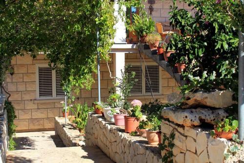 Apartment Lumbarda 4353b