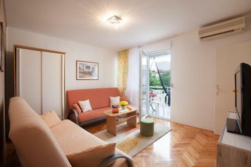 Apartment Orange Area