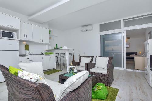Apartments Lory