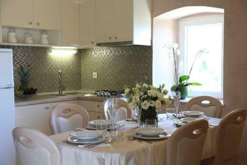 Villa Ctma121/ Stone House With Private Heated Pool And Whirlpool