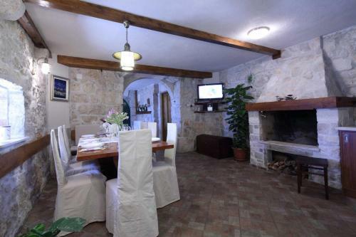 Villa Ctma121/ Stone House With Private Heated Pool And Whirlpool