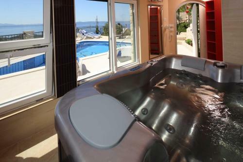 Villa Ctma121/ Stone House With Private Heated Pool And Whirlpool