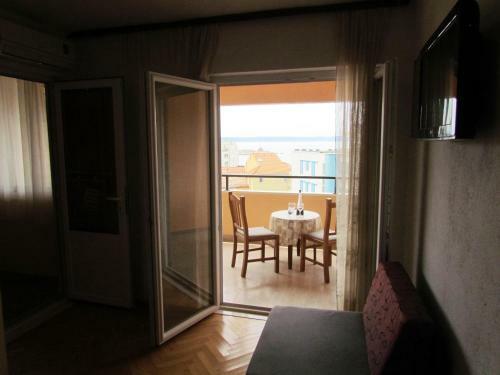 City Beach Apartments Medna