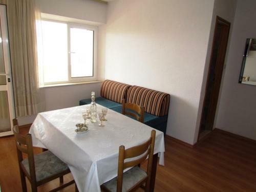 City Beach Apartments Medna