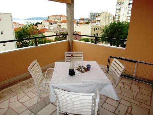City Beach Apartments Medna