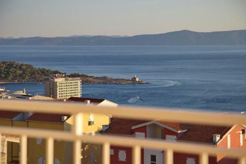 Apartment Makarska (150-1)