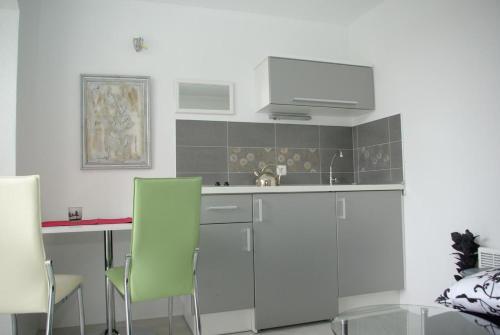 Apartment Makarska 12063b