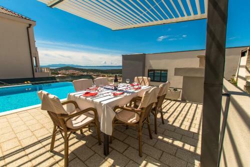 Apartamento Villa With Private Pool Mastan