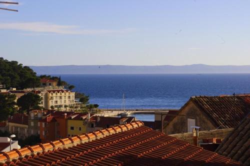 Apartments With A Parking Space Makarska - 12063