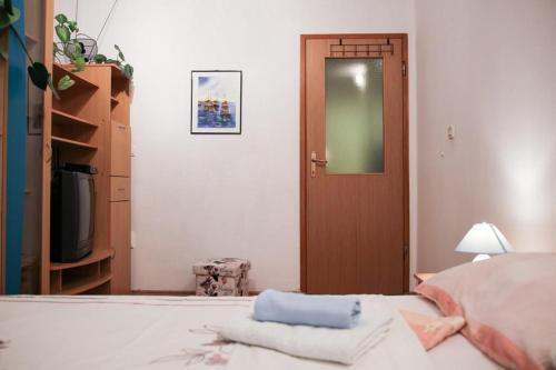 Apartment Makarska 15200b