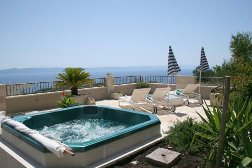 Holiday Home In Makarska 6716