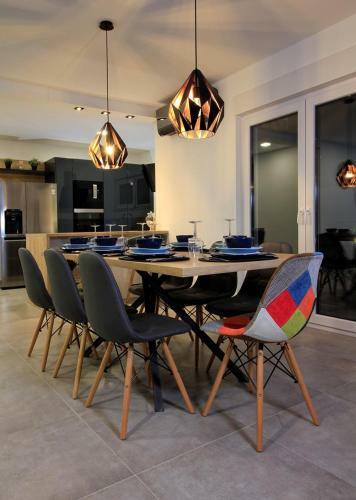 Ctma231/ Modern Decorated Villa With Private Pool