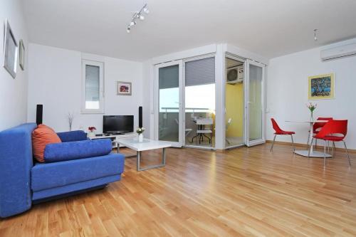 Apartments With A Parking Space Makarska - 13871