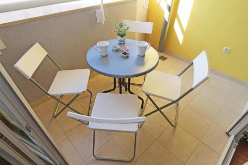 Apartments With A Parking Space Makarska - 13871