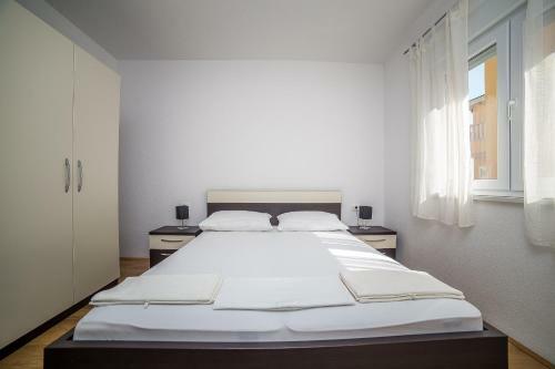 Green Olive Apartments