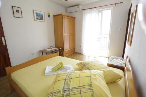 Apartments With A Parking Space Makarska - 16161