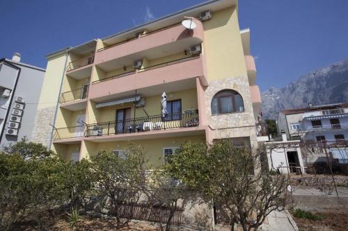 Apartments With A Parking Space Makarska - 16161