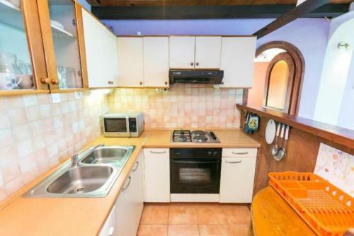 Holiday House Maranta With Pool Seaview