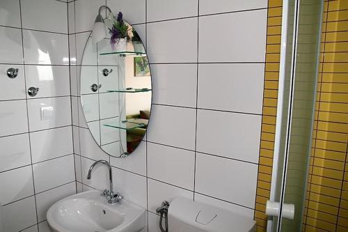 Apartments In Makarska 6735