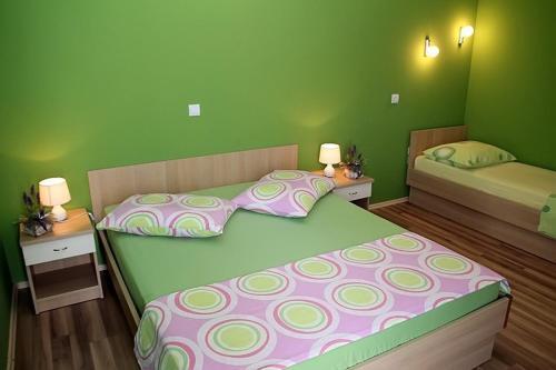 Apartments In Makarska 6735
