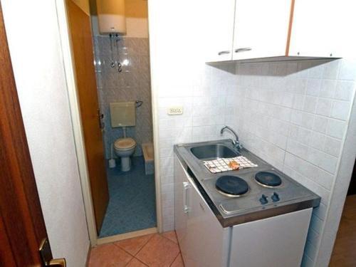 Apartments In Makarska 36280