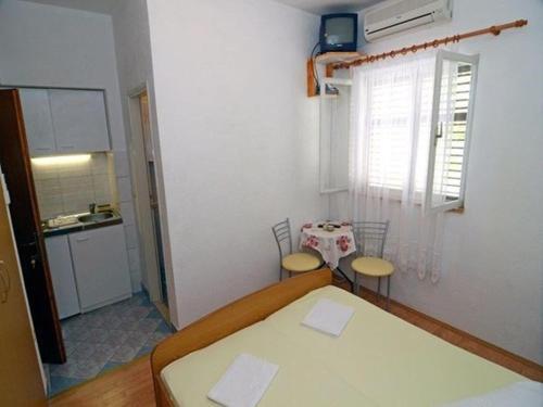 Apartments In Makarska 36280