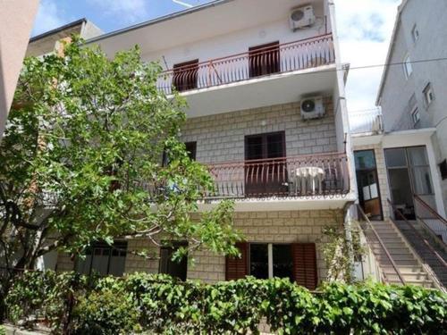 Apartments In Makarska 36280