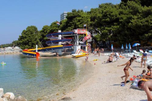 Apartments With A Parking Space Makarska - 16415