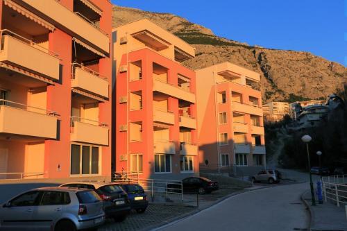 Apartments With A Parking Space Makarska - 16415
