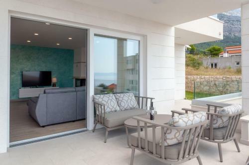 Villa Ctma242/ Modern New Holiday House With Heated Private Pool