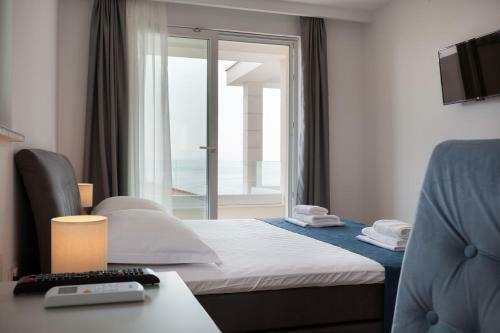 Villa Ctma242/ Modern New Holiday House With Heated Private Pool