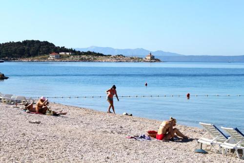 Apartment Makarska 16161b