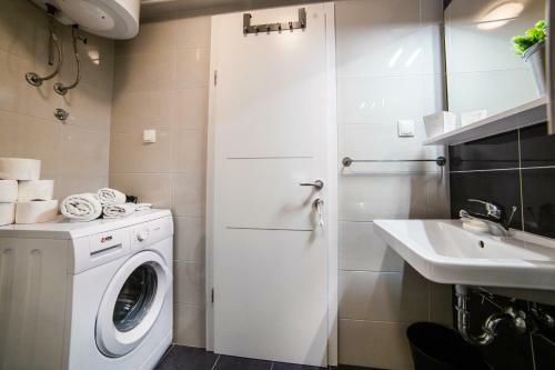 Studio Apartment Blue Sun