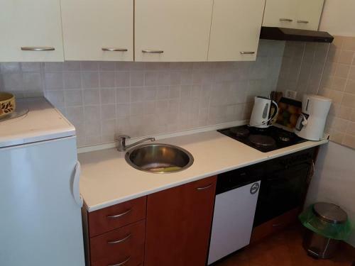 Apartments With A Parking Space Mali Losinj (losinj) - 15858