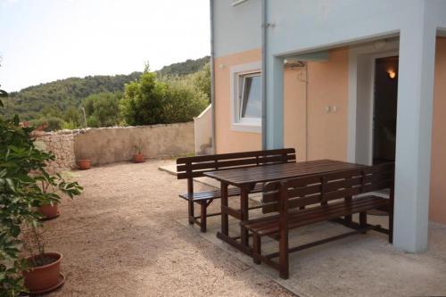 Apartment Mali Losinj 3042c