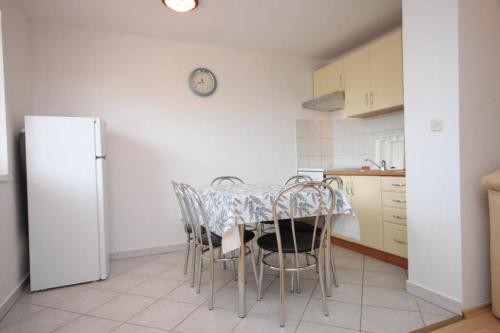 Apartment Mali Losinj 3042c